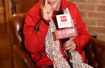 六小龄童上春晚小姐姐,与小姐姐互动引热议